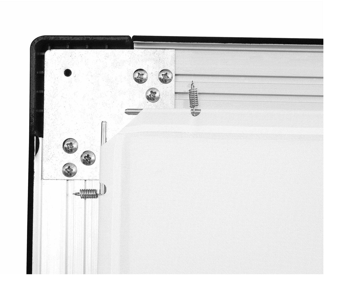 Grandview Curved Series fixed frame screen - corner close-up
